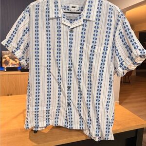 Obey White & Blue Short-Sleeve Button-Down Shirt with Floral Stripe